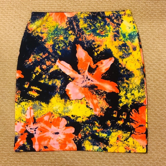 Betsey Johnson Dresses & Skirts - BETSY JOHNSON bright floral skirt